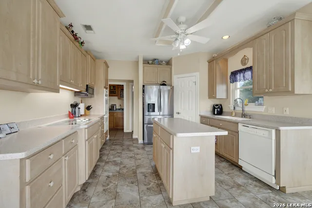 163 RIEDEL LN Canyon Lake, TX 78133