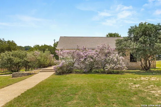 2188 Bretzke Ln New Braunfels, TX 78132