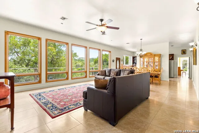 2188 Bretzke Ln New Braunfels, TX 78132