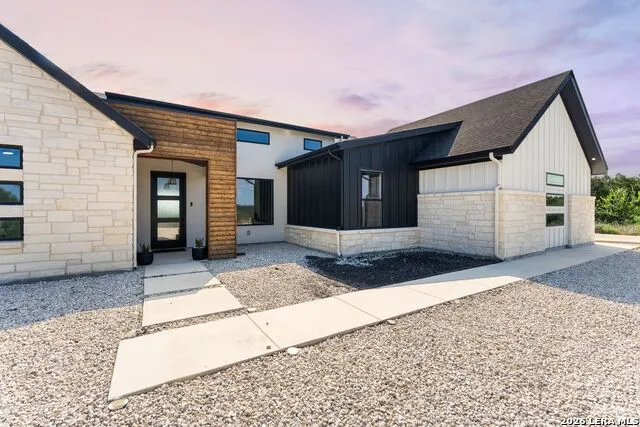 819 Pr 2775 Mico, TX 78056