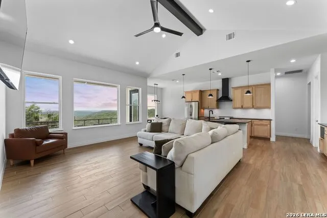819 Pr 2775 Mico, TX 78056