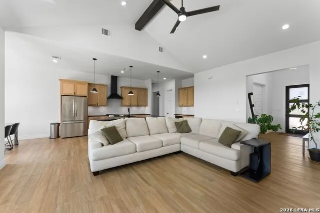 819 Pr 2775 Mico, TX 78056