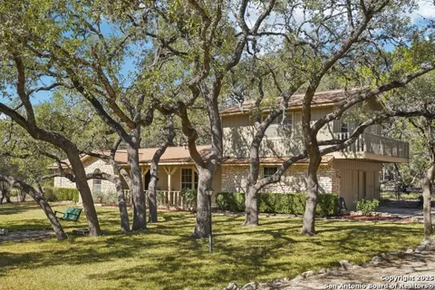 3761 Ridgeway