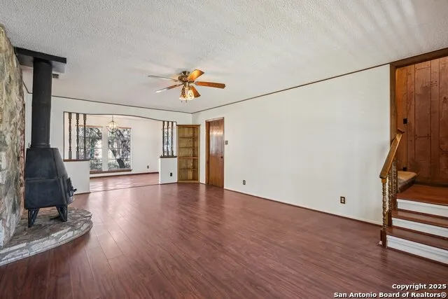 3761 Ridgeway San Antonio, TX 78259