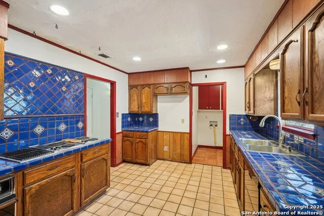 3761 Ridgeway San Antonio, TX 78259