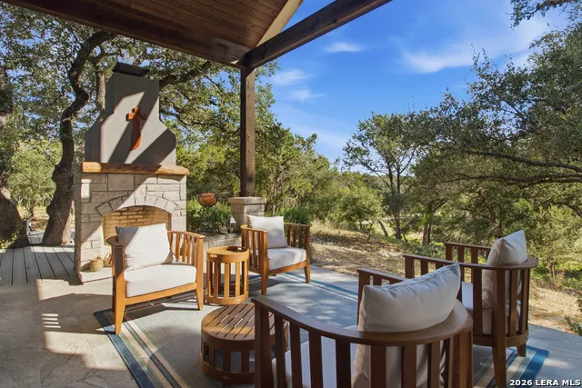 356 CREEKWOOD DR Bandera, TX 78003
