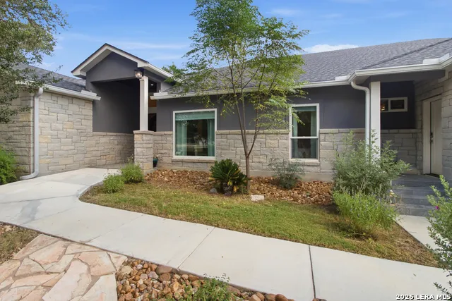 356 CREEKWOOD DR Bandera, TX 78003