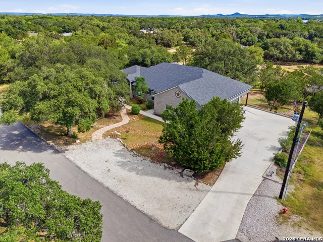 356 CREEKWOOD DR Bandera, TX 78003