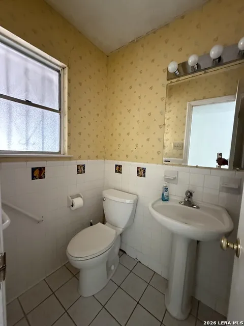 215 SUBLETT DR San Antonio, TX 78223