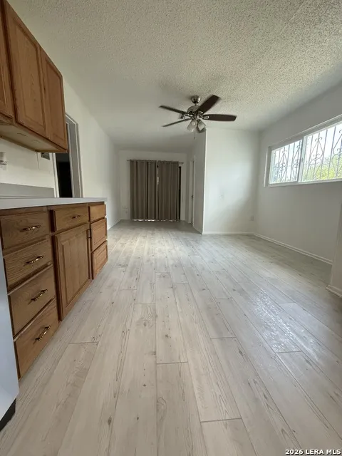 215 SUBLETT DR San Antonio, TX 78223