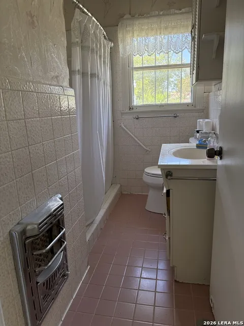 215 SUBLETT DR San Antonio, TX 78223