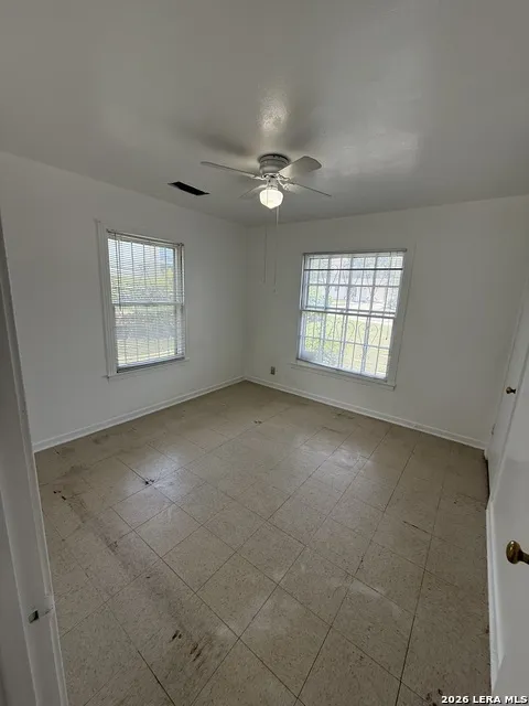 215 SUBLETT DR San Antonio, TX 78223