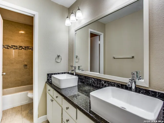 122 E TERRA ALTA DR #13 San Antonio, TX 78209