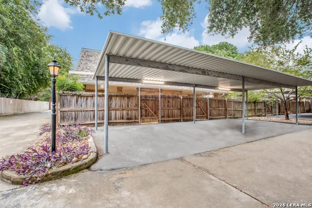 122 E TERRA ALTA DR #13 San Antonio, TX 78209