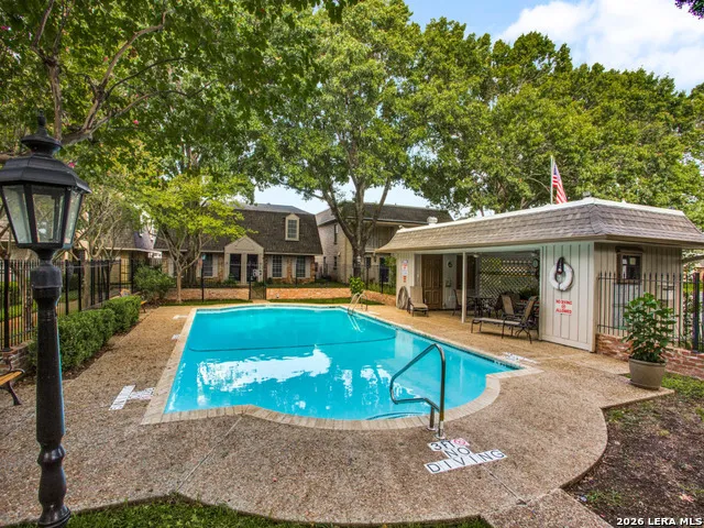 122 E TERRA ALTA DR #13 San Antonio, TX 78209