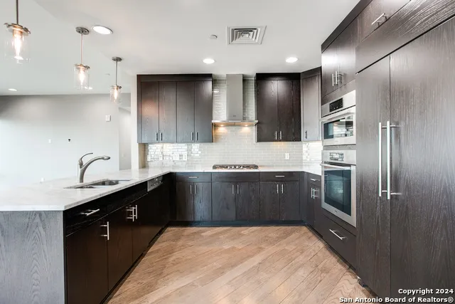 4242 Broadway St. #504 San Antonio, TX 78209