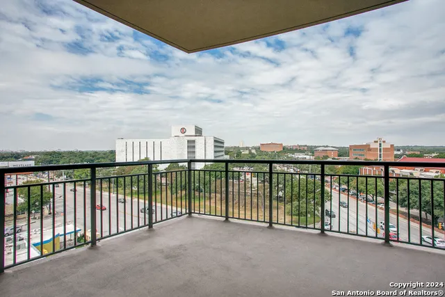 4242 Broadway St. #504 San Antonio, TX 78209