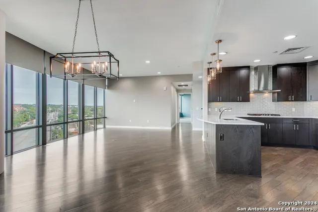 4242 Broadway St. #504 San Antonio, TX 78209