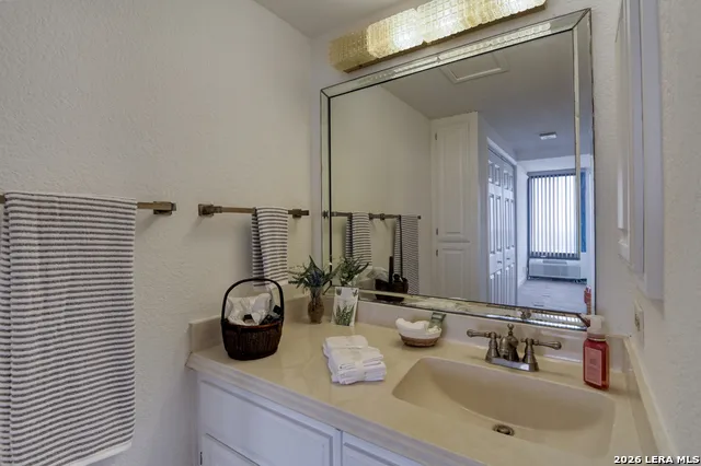 7701 Wurzbach Rd #1402 San Antonio, TX 78229
