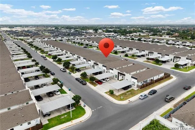 907 W Carmel Avenue Pharr, TX 78577