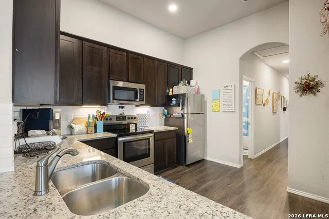 9216 CANYON BND Converse, TX 78109