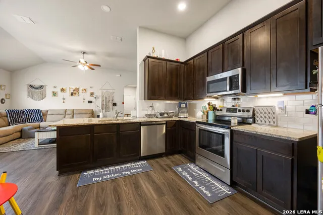 9216 CANYON BND Converse, TX 78109