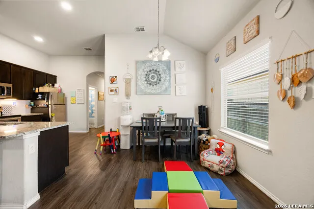 9216 CANYON BND Converse, TX 78109