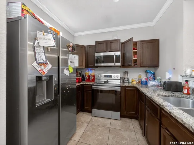 6402 Luglio Ln San Antonio, TX 78233