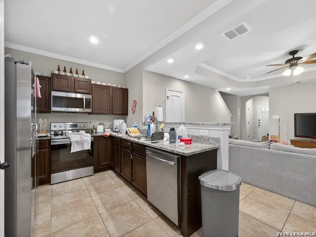 6402 Luglio Ln San Antonio, TX 78233