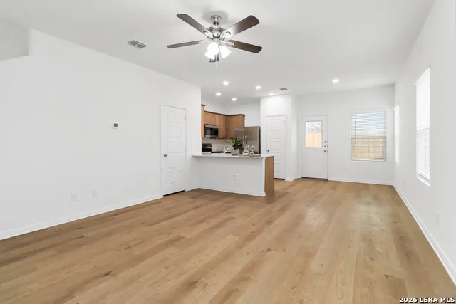 15526 SUESS HL San Antonio, TX 78253