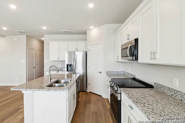 7224 Magnolia Creek San Antonio, TX 78252
