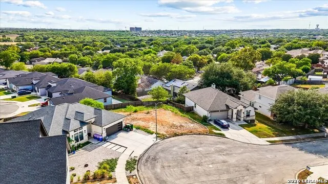 8318 Comanche Converse, TX 78109