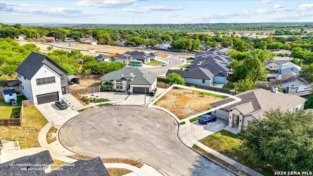 8318 Comanche Converse, TX 78109