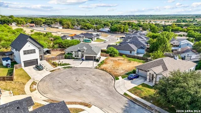 8318 Comanche Converse, TX 78109