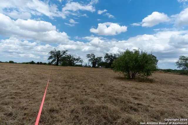 5425 Lone Oak Adkins, TX 78101
