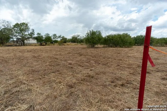 5425 Lone Oak Adkins, TX 78101