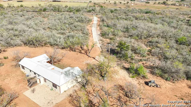 12 ACRES County Rd 307 Jourdanton, TX 78026