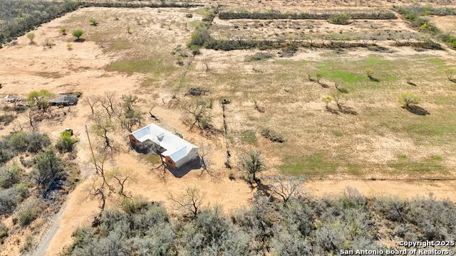12 ACRES County Rd 307 Jourdanton, TX 78026