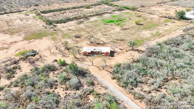 12 ACRES County Rd 307 Jourdanton, TX 78026