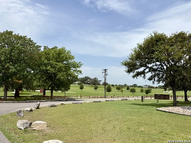 11 Stone Crst Bandera, TX 78003