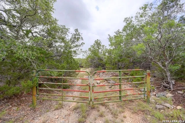 130 LOST CRK Wimberley, TX 78676