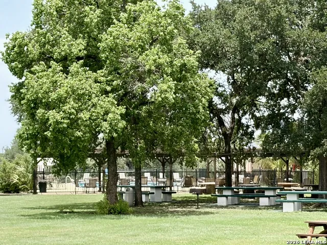 12 Stone Crst Bandera, TX 78003