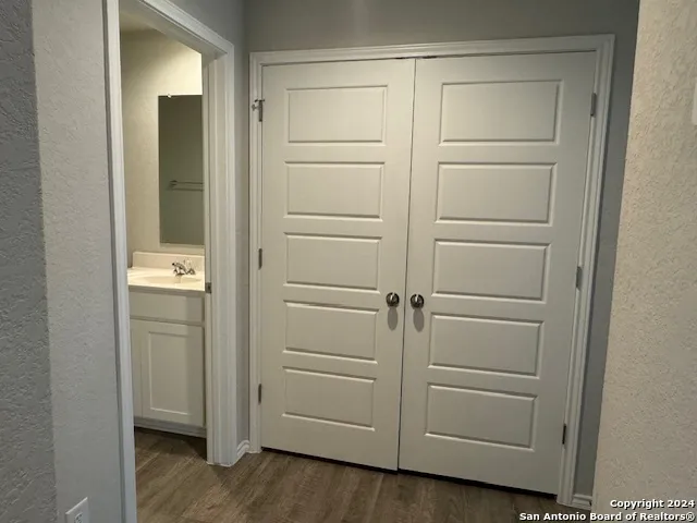 5911 MACDONA RDG San Antonio, TX 78252
