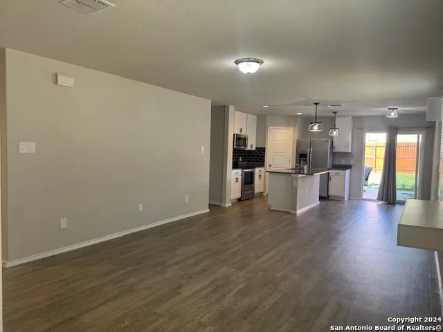 5911 MACDONA RDG San Antonio, TX 78252