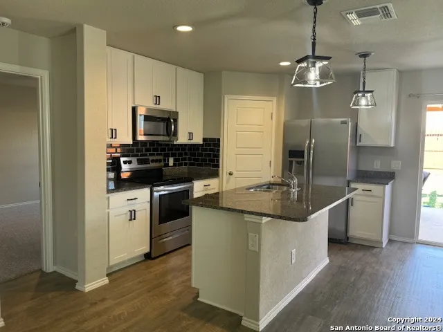 5911 MACDONA RDG San Antonio, TX 78252