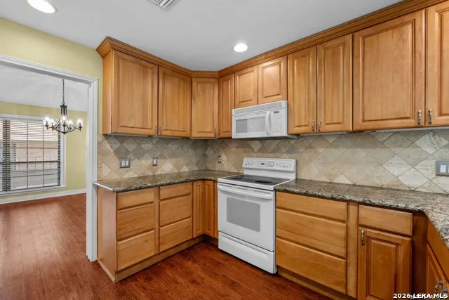 3605 HIDDEN DR Unit F4 San Antonio, TX 78217