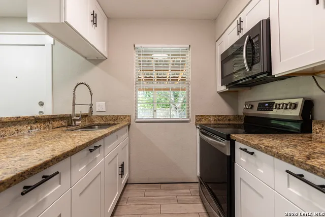 1423 Northglen San Antonio, TX 78227