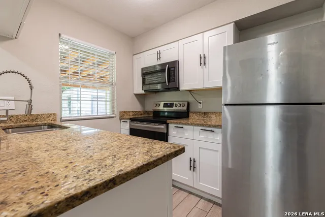 1423 Northglen San Antonio, TX 78227