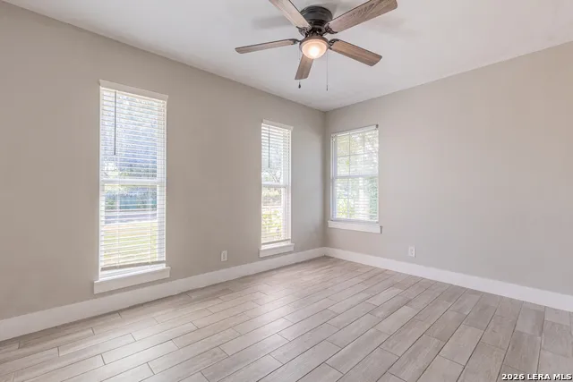 1423 Northglen San Antonio, TX 78227