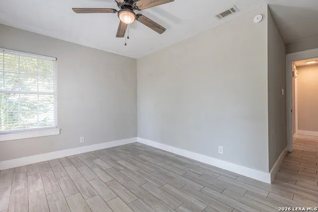 1423 Northglen San Antonio, TX 78227